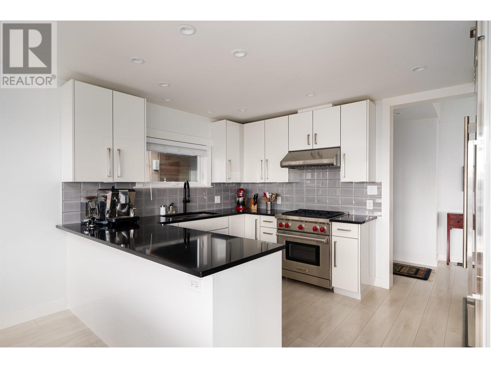 3757 St Pauls Avenue, North Vancouver, British Columbia  V7N 1T2 - Photo 13 - R2950341