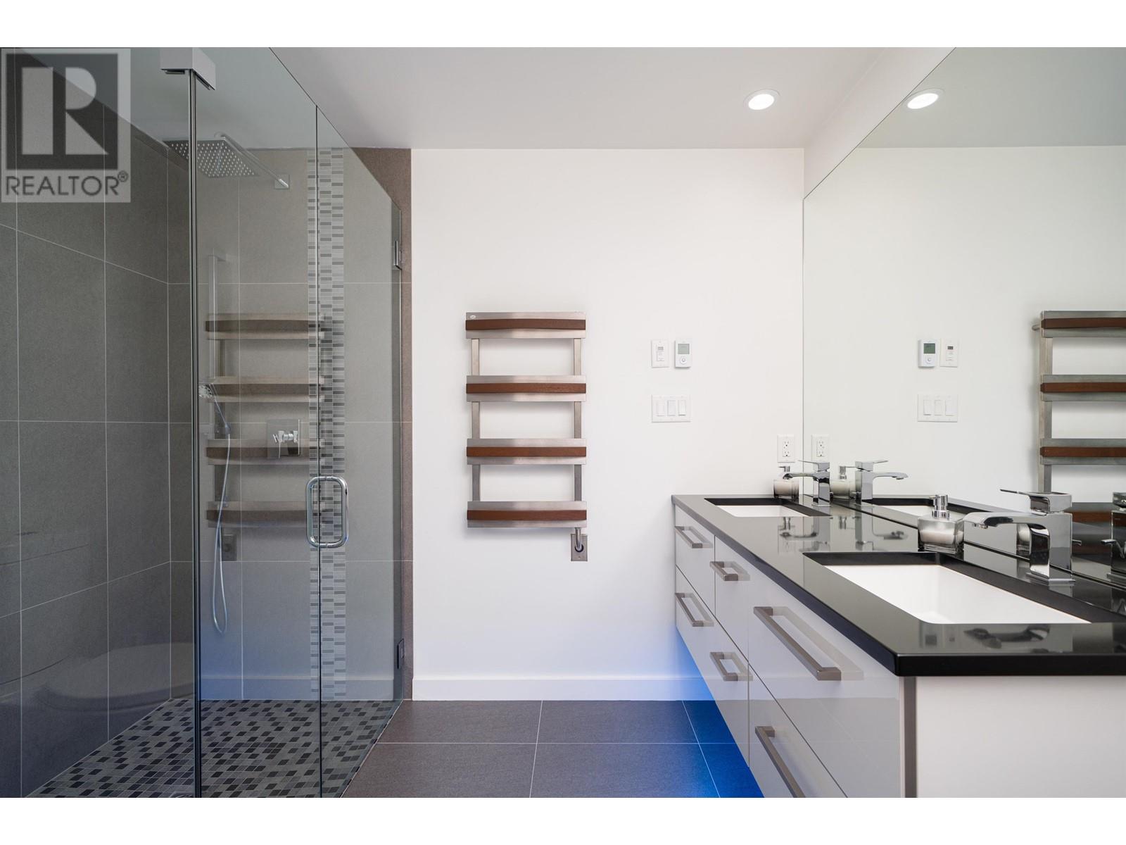 3757 St Pauls Avenue, North Vancouver, British Columbia  V7N 1T2 - Photo 21 - R2950341