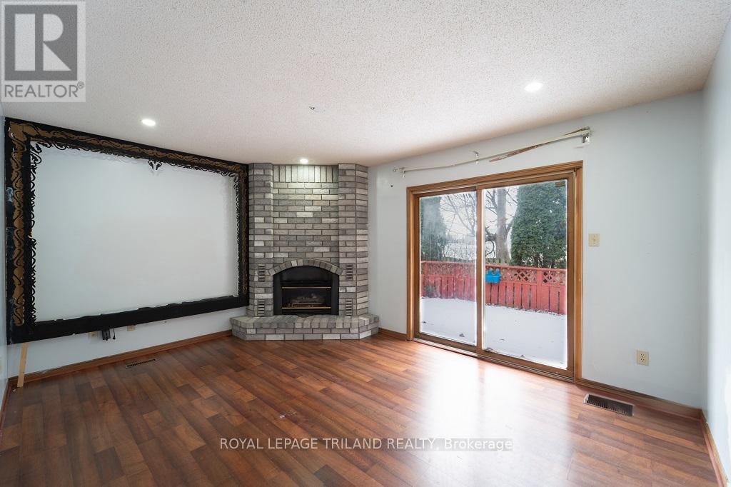 Photo 9 of 29 for 156 Golfview Road