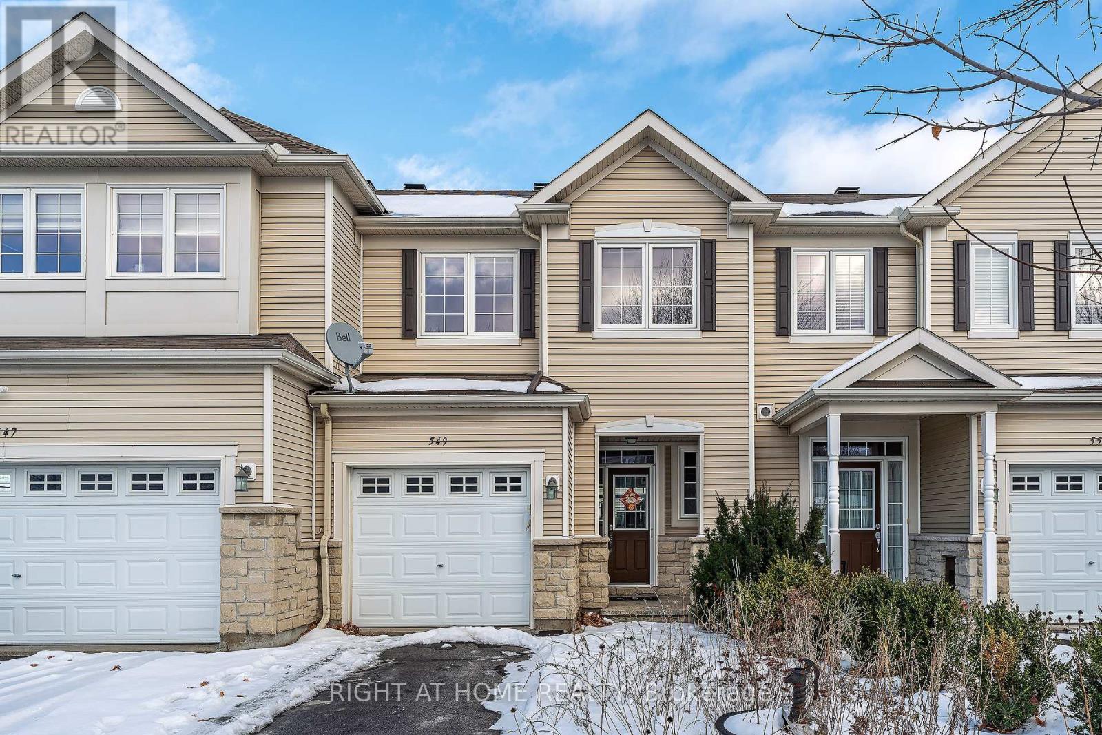 549 ASHBOURNE CRESCENT Ottawa