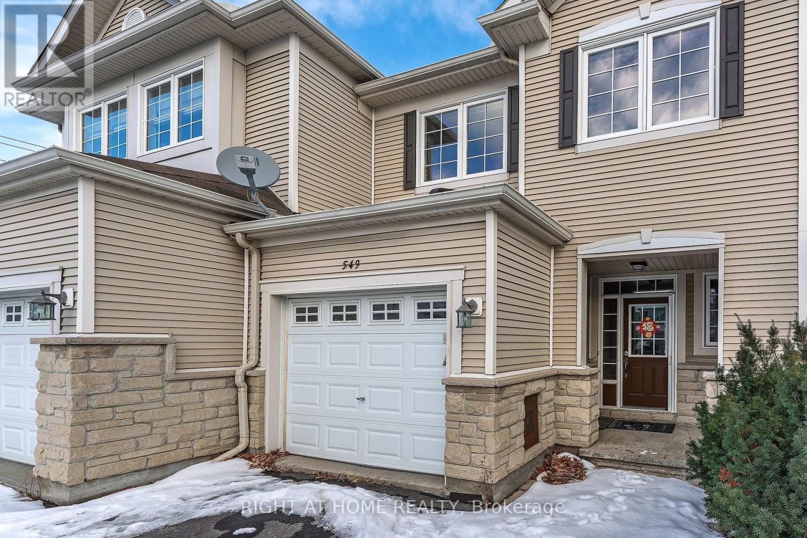 549 ASHBOURNE CRESCENT Ottawa