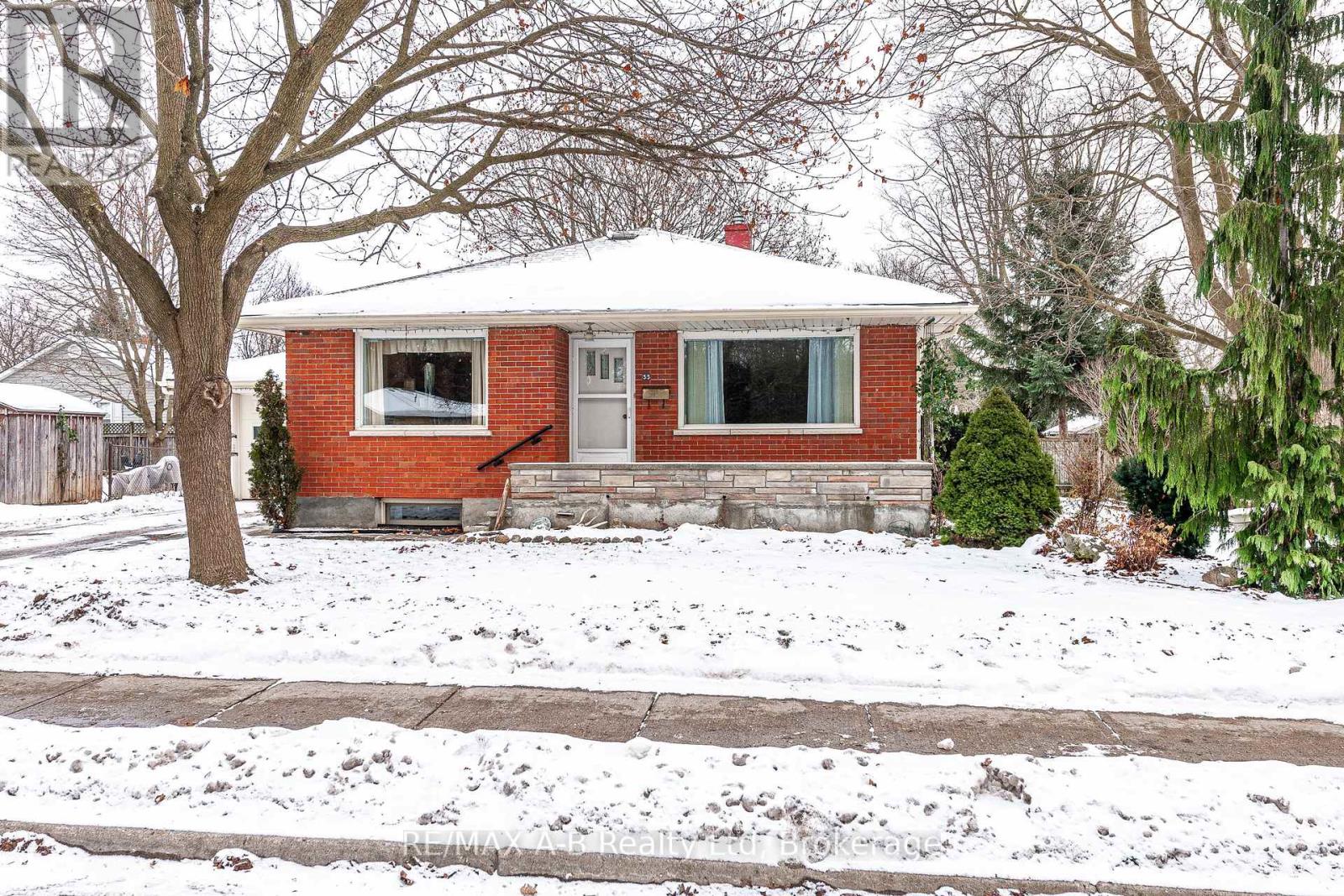 55 Huron Street S, St. Marys, Ontario  N4X 1C2 - Photo 2 - X11893008