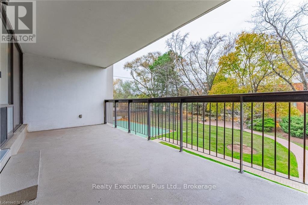 202 - 2175 Marine Drive, Oakville, Ontario  L6L 5L5 - Photo 26 - W10433005