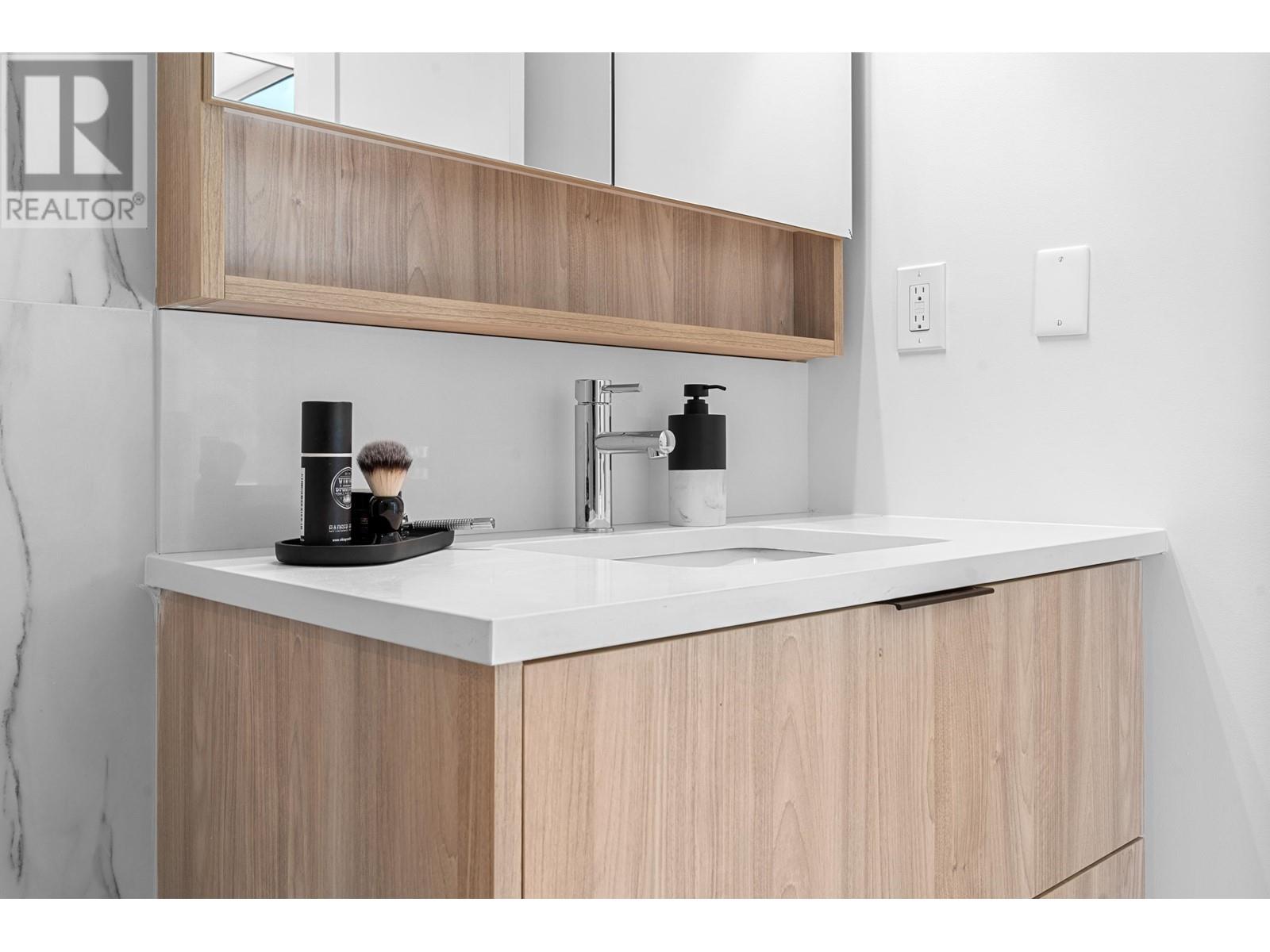 101 7161 17th Avenue, Burnaby, British Columbia  V3N 1K8 - Photo 23 - R2950449