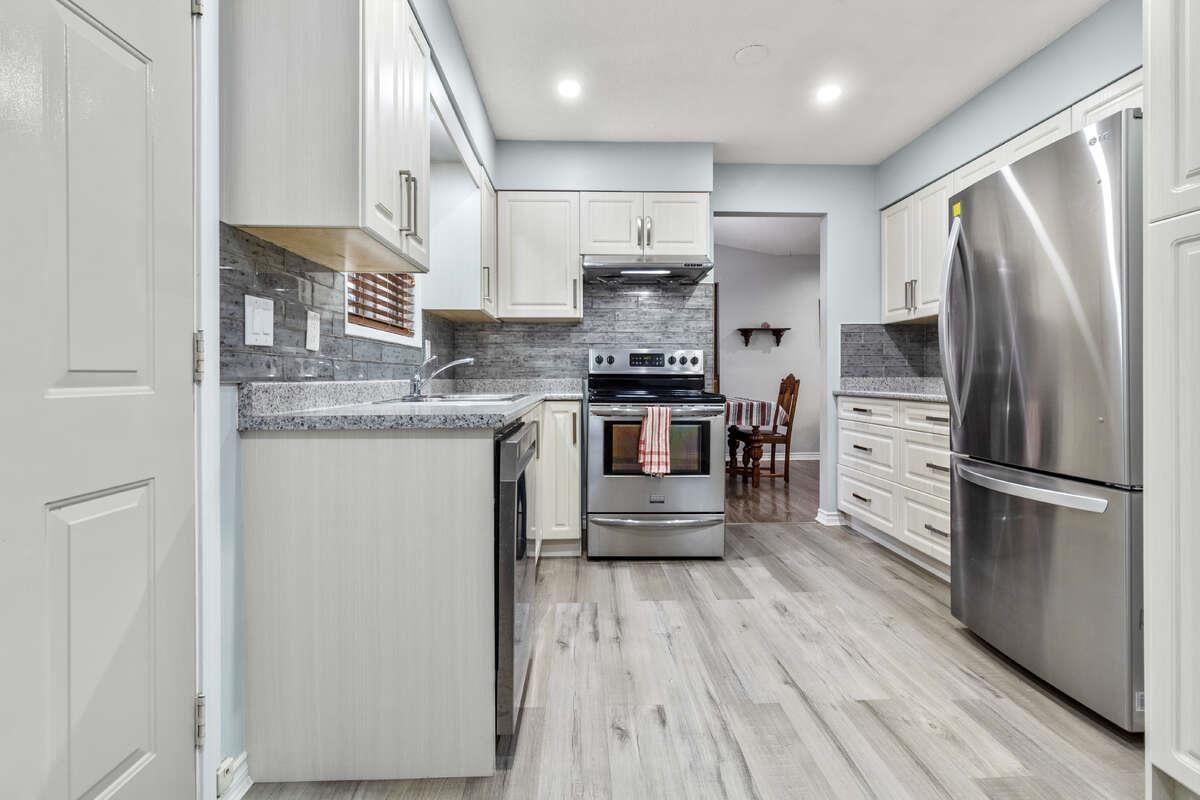 Property at 2623 HILL-TOUT STREET image 3