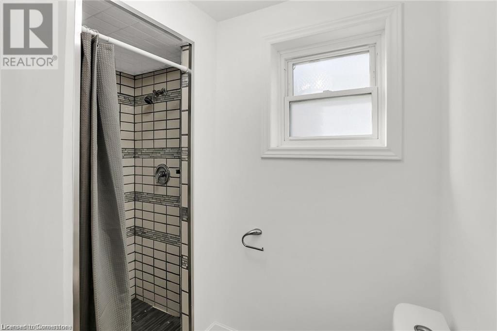 18 Merritt Crescent, Grimsby, Ontario  L3M 4X5 - Photo 15 - 40671452