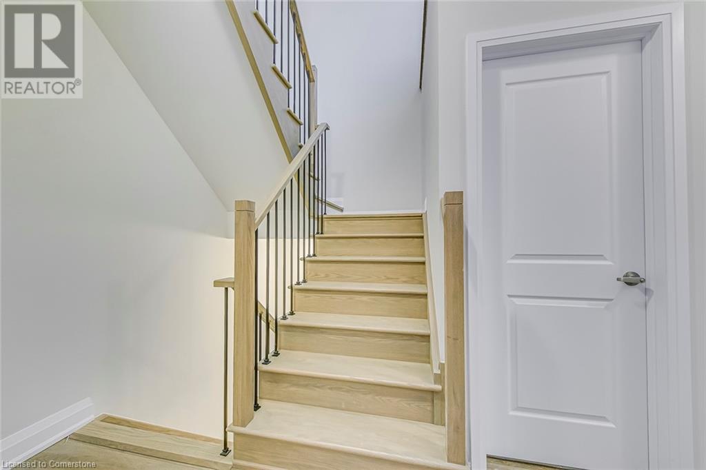 1577 Rose Way Unit# 105, Milton, Ontario  L9E 1N4 - Photo 30 - 40685263