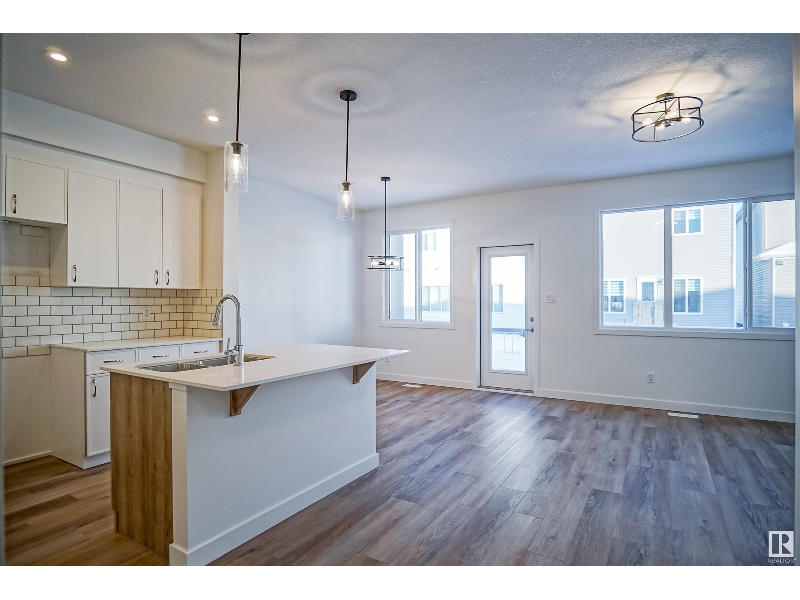 Property at 17345 6A ST NE image 5