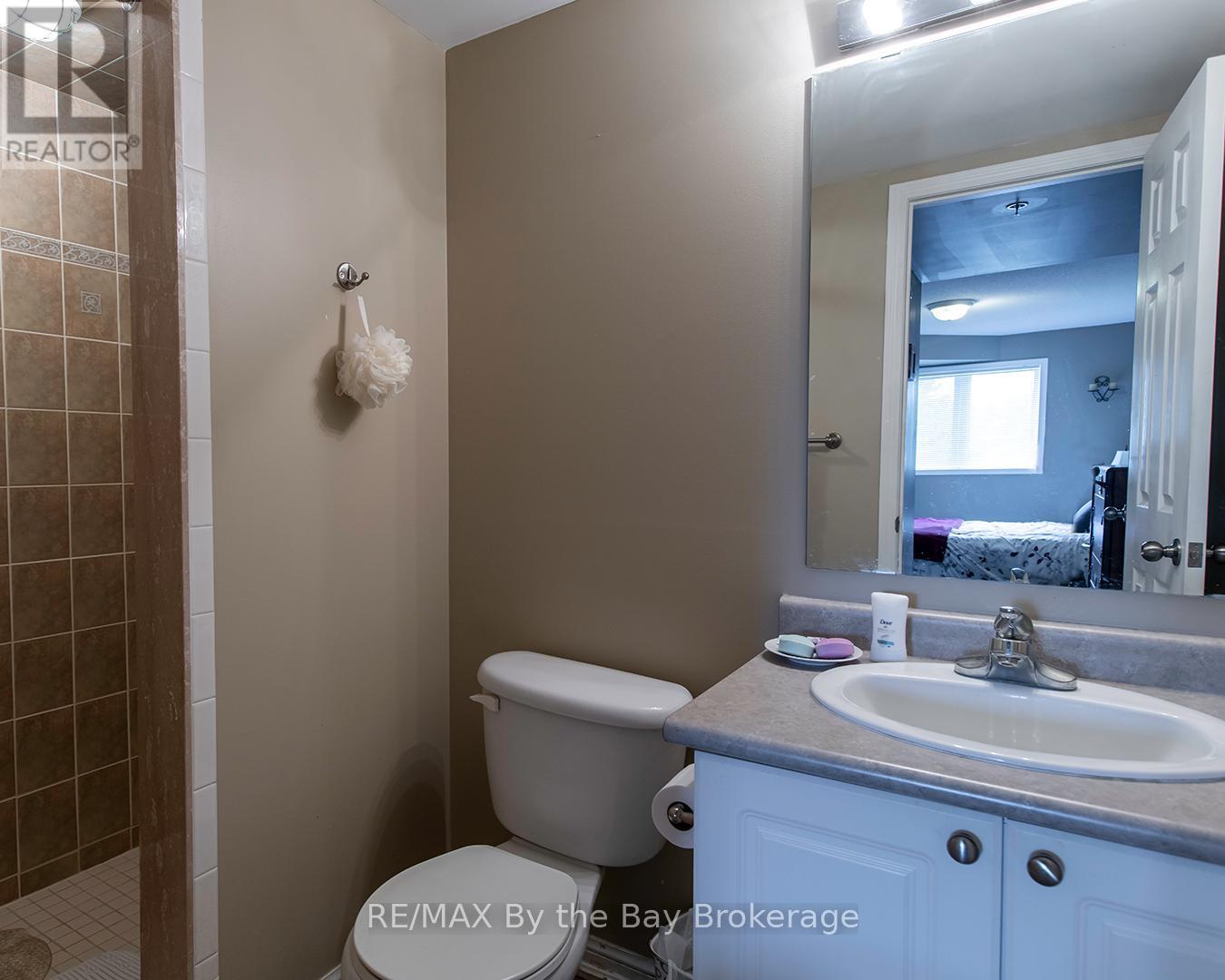 211 - 16 Westbury Road, Wasaga Beach, Ontario  L9Z 0B8 - Photo 17 - S11893176