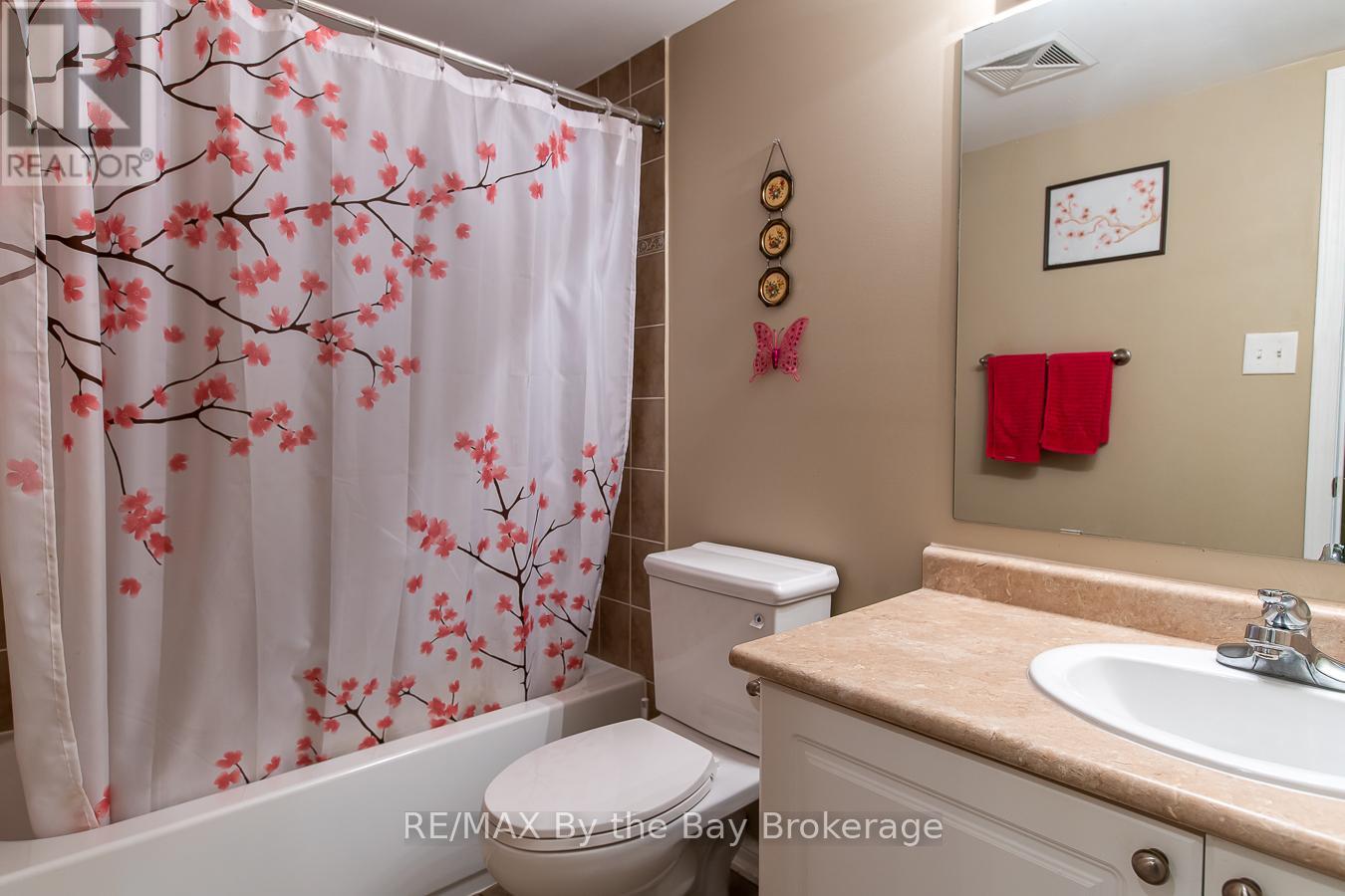 211 - 16 Westbury Road, Wasaga Beach, Ontario  L9Z 0B8 - Photo 21 - S11893176