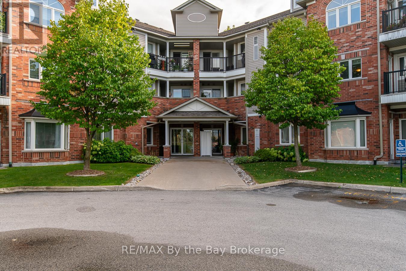211 - 16 Westbury Road, Wasaga Beach, Ontario  L9Z 0B8 - Photo 23 - S11893176