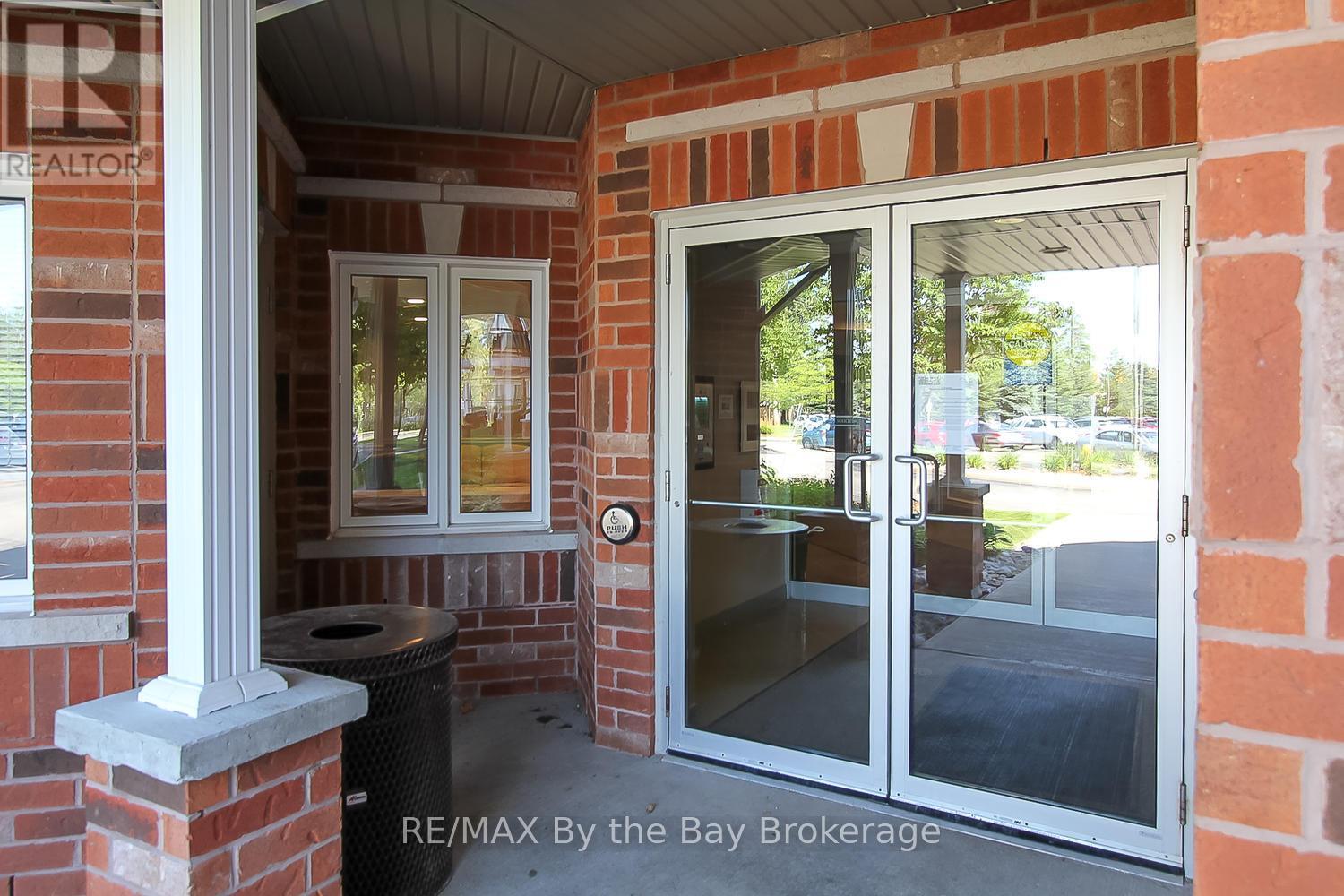 211 - 16 Westbury Road, Wasaga Beach, Ontario  L9Z 0B8 - Photo 6 - S11893176