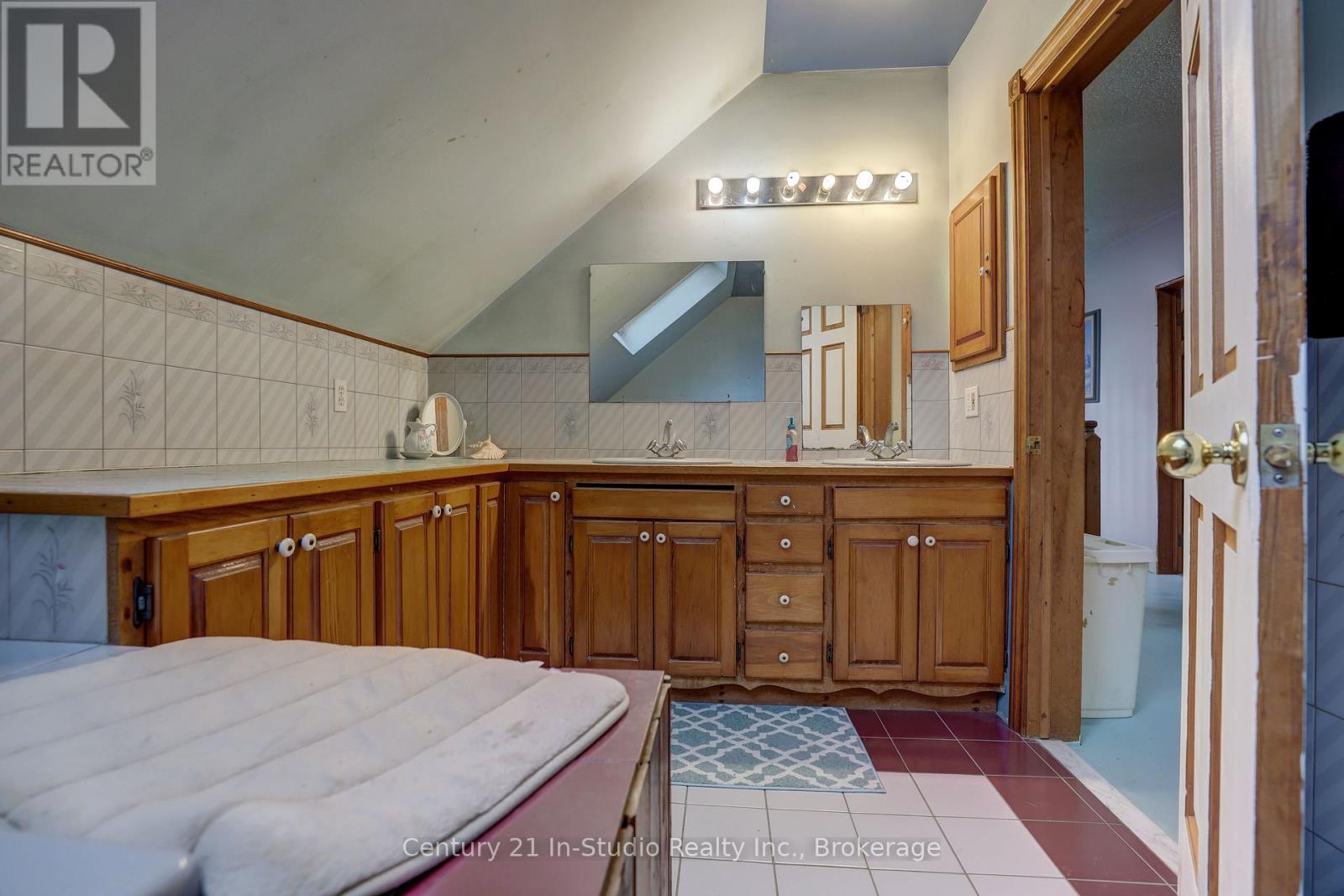 773773 Highway 10, Grey Highlands, Ontario  N0C 1E0 - Photo 37 - X11893258