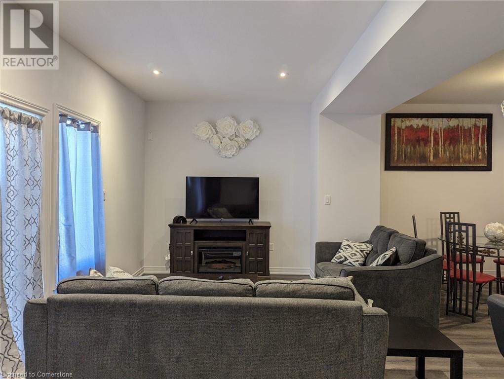 448 Blackburn Drive Unit# 13, Brantford, Ontario  N3T 0X2 - Photo 2 - 40685321