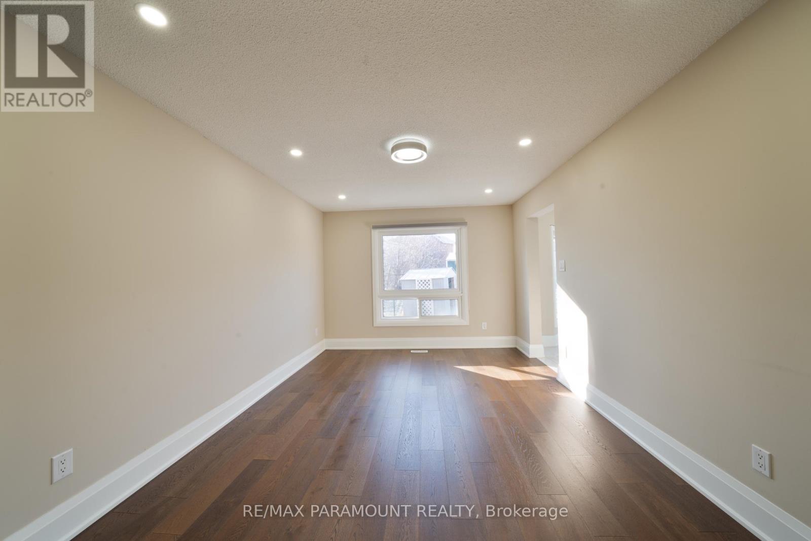 Upper - 9 Porteous Circle, Brampton, Ontario  L6S 5C6 - Photo 11 - W10416811