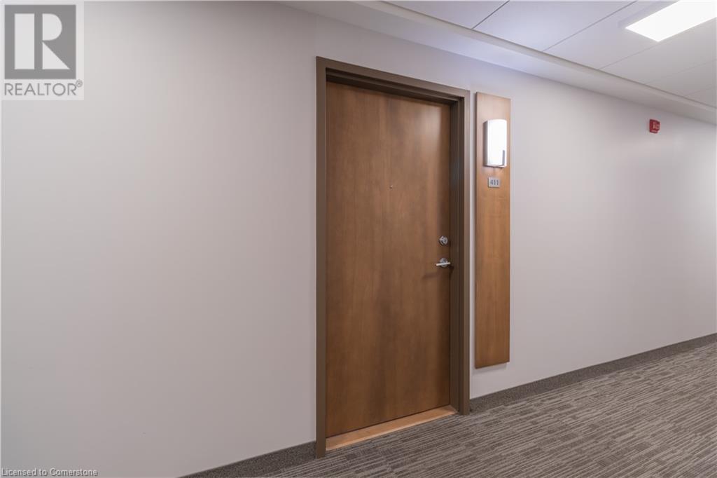 340 Plains Road E Unit# 411, Burlington, Ontario  L7T 0C2 - Photo 2 - 40678623