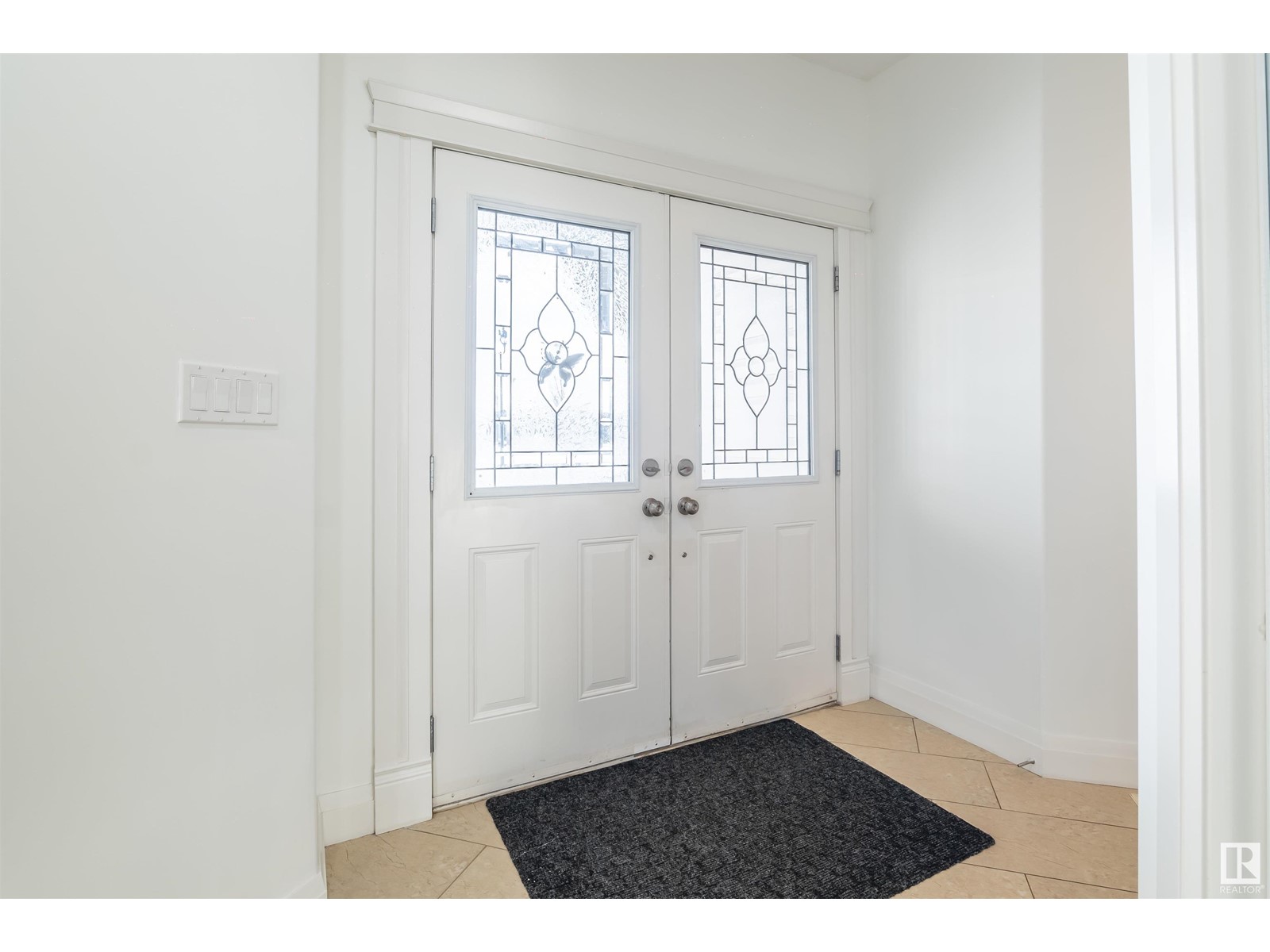 Property at 5408 30 AV image 4