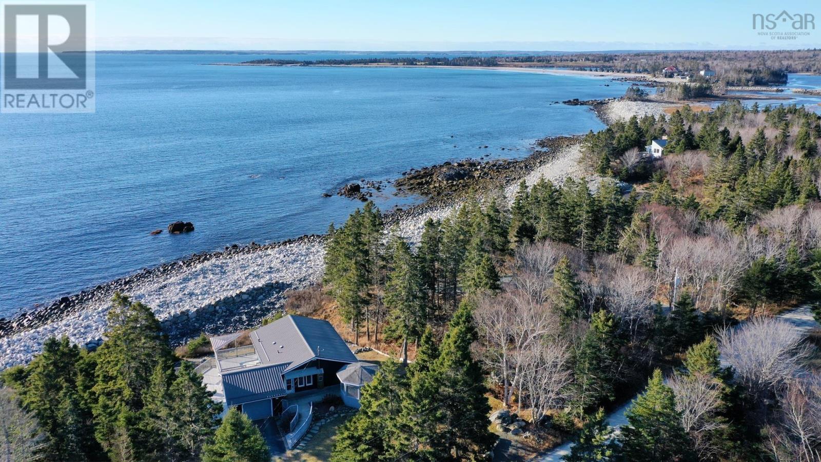 76 Edgewater Drive, white point, Nova Scotia