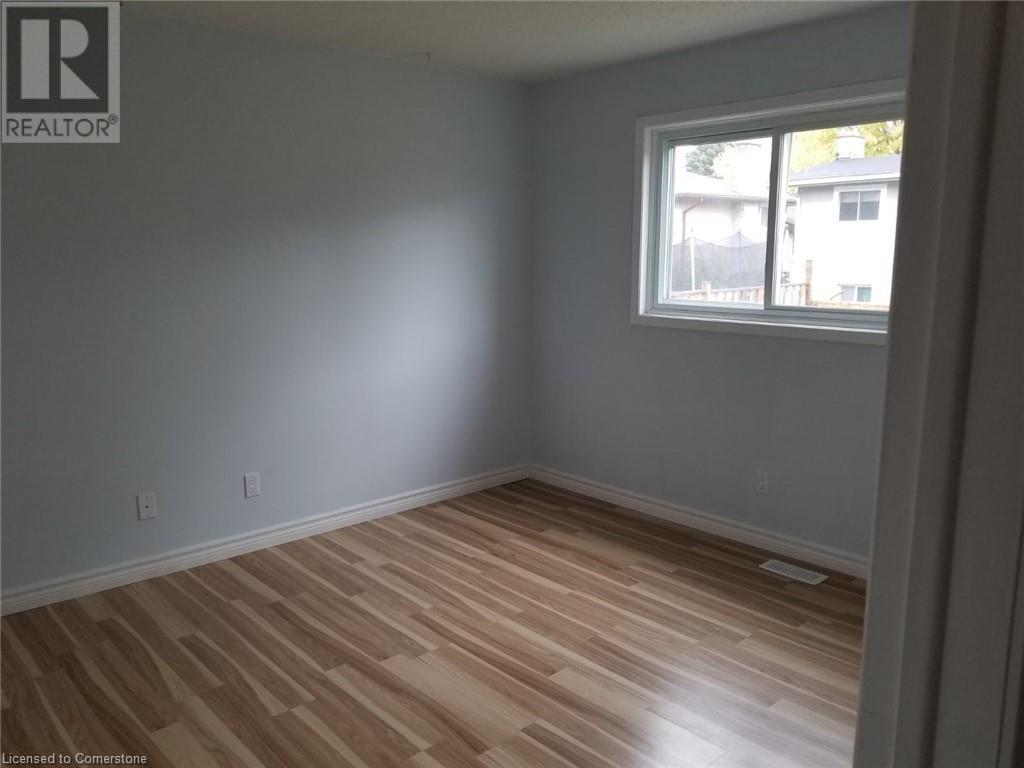 31 Bosworth Crescent, Kitchener, Ontario  N2E 1Y9 - Photo 7 - 40685339