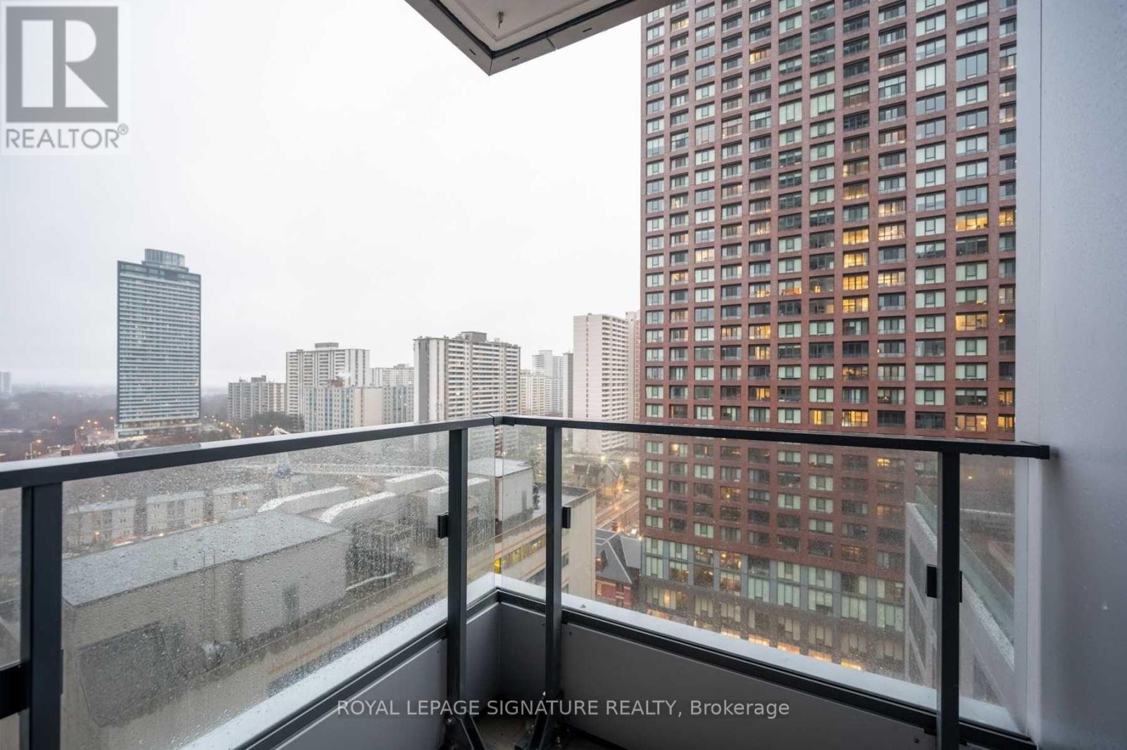 1401 - 395 Bloor Street E, Toronto, Ontario  M4W 0B4 - Photo 6 - C11893417