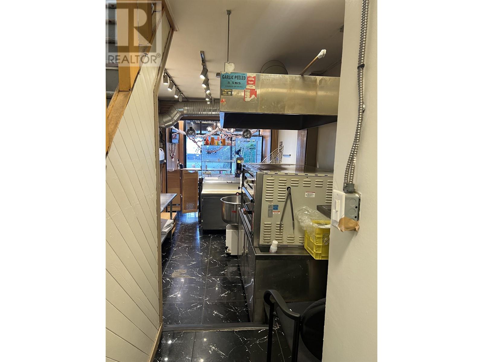 113 W 1st Street, North Vancouver, British Columbia  V7M 1B1 - Photo 12 - C8064925