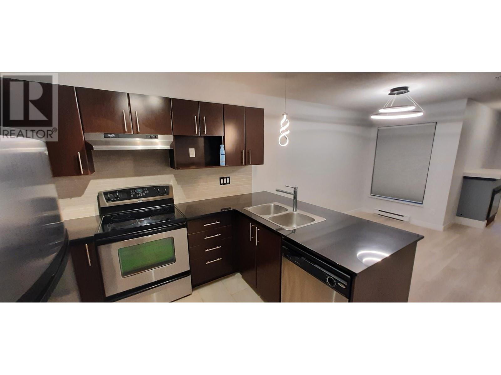 Property at 327 1633 MACKAY AVENUE image 3