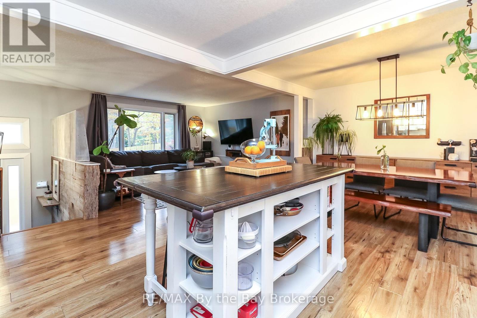 109 Knox Road W, Wasaga Beach, Ontario  L9Z 2A8 - Photo 17 - S11886660