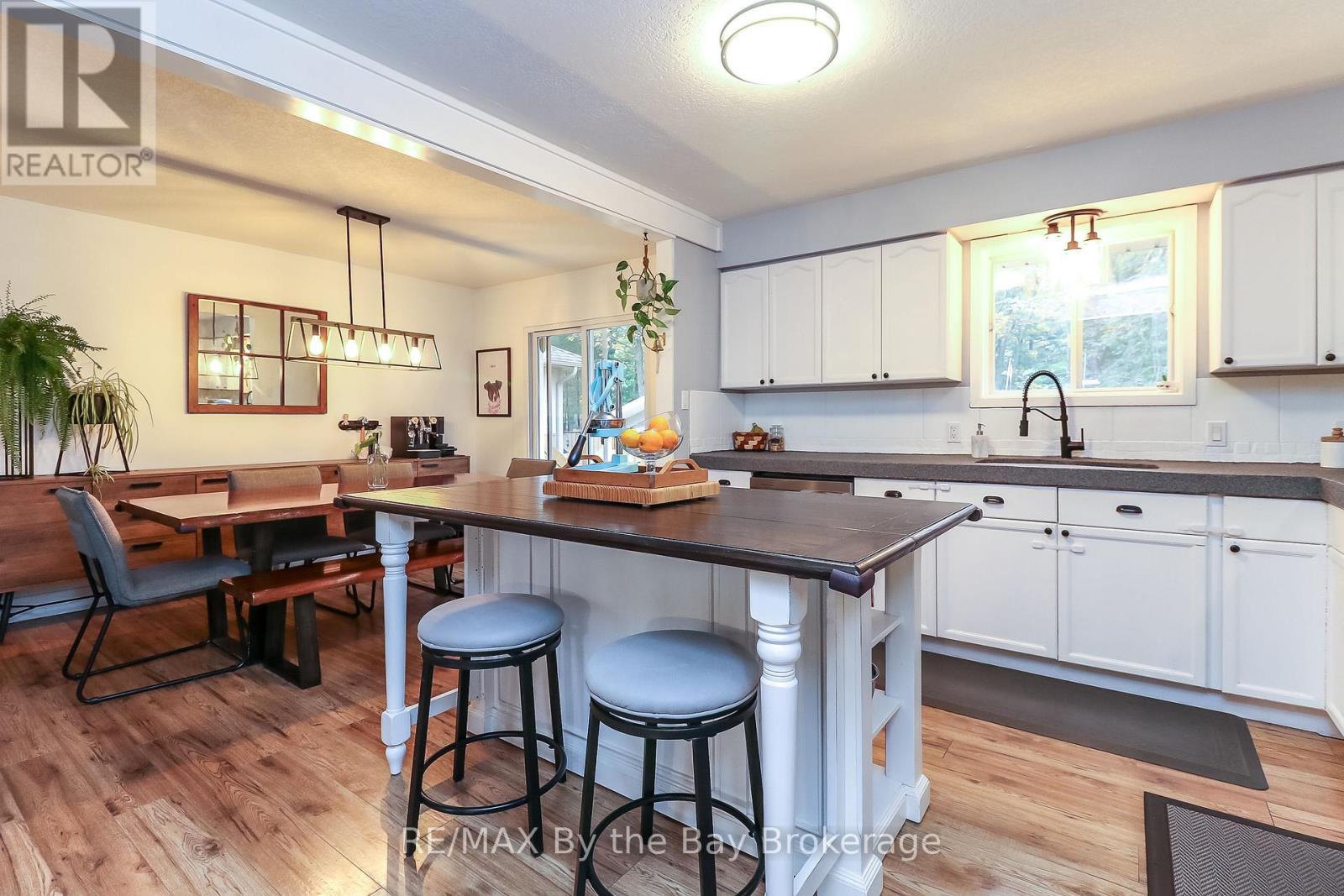 109 Knox Road W, Wasaga Beach, Ontario  L9Z 2A8 - Photo 6 - S11886660