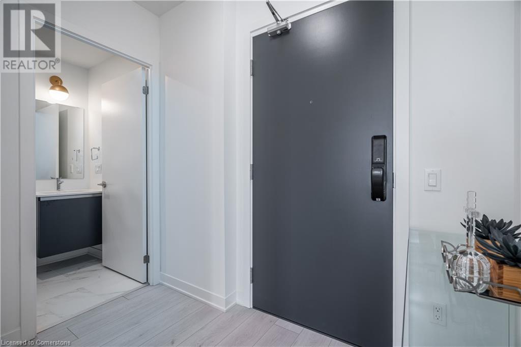 405 Dundas Street W Unit# 307, Oakville, Ontario  L6M 5P9 - Photo 5 - 40685359