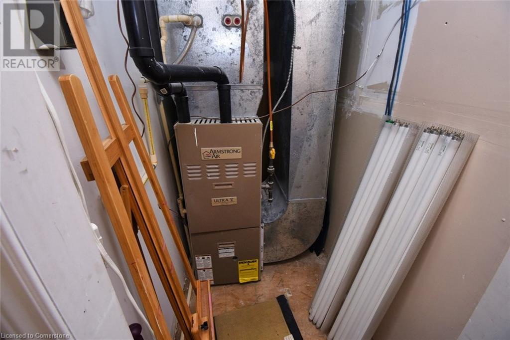 581 Plains Road E, Burlington, Ontario  L7T 2E6 - Photo 30 - XH4192973