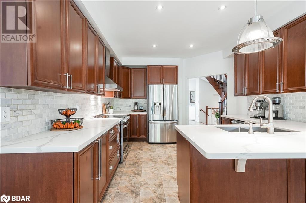 64 Westminster Circle, Barrie, Ontario  L4M 0A5 - Photo 5 - 40681425