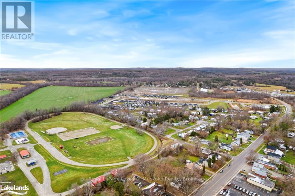 136 Brandon Avenue, Severn, Ontario  L0K 1E0 - Photo 11 - S11823175