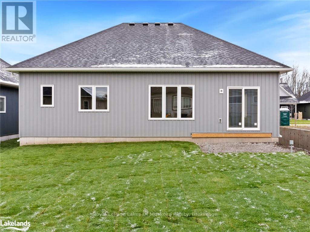 136 Brandon Avenue, Severn, Ontario  L0K 1E0 - Photo 3 - S11823175