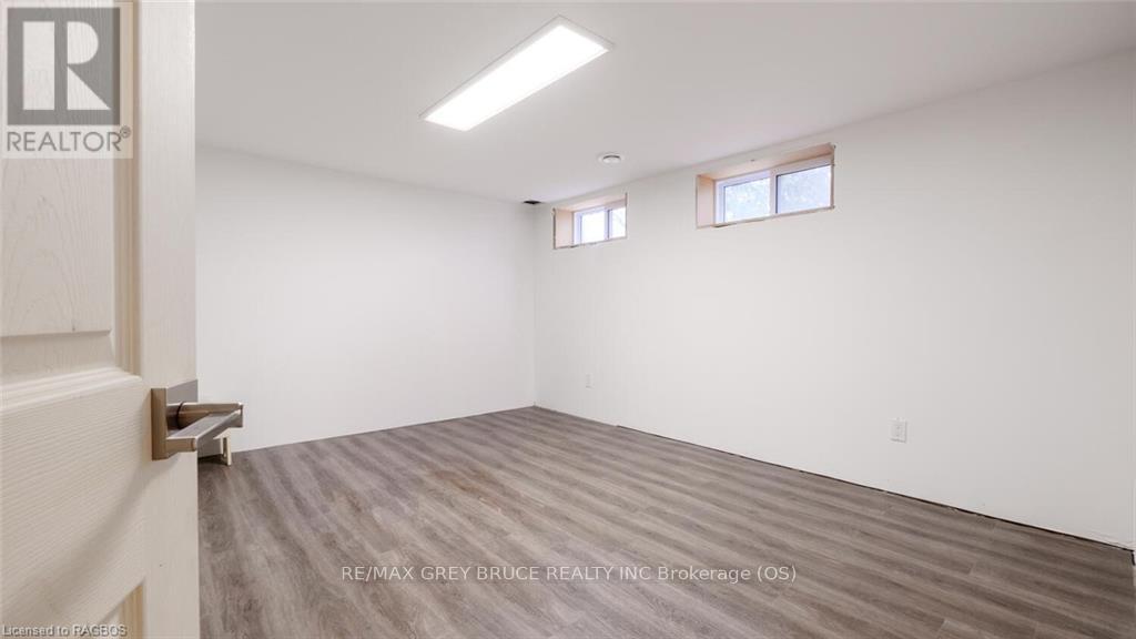 490 7th Street W, Owen Sound, Ontario  N4K 3L6 - Photo 29 - X11879964