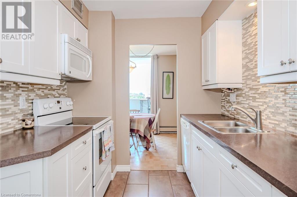 35 Towering Heights Boulevard Unit# 608, St. Catharines, Ontario  L2R 3G7 - Photo 7 - 40685262