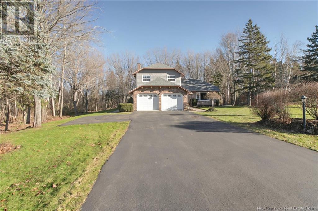 Property at 178 Cartier Street image 2