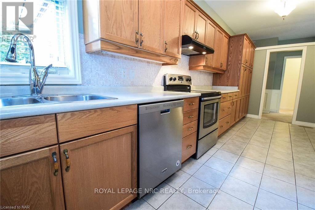 2290 Stonehaven Avenue, Niagara Falls, Ontario  L2J 4K1 - Photo 12 - X9887720