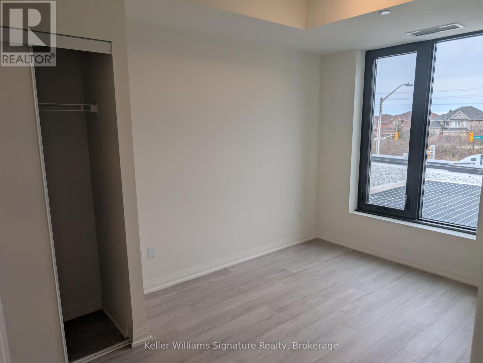 215 - 1415 Dundas Street E, Oakville, Ontario  L6H 8A3 - Photo 19 - W11608320