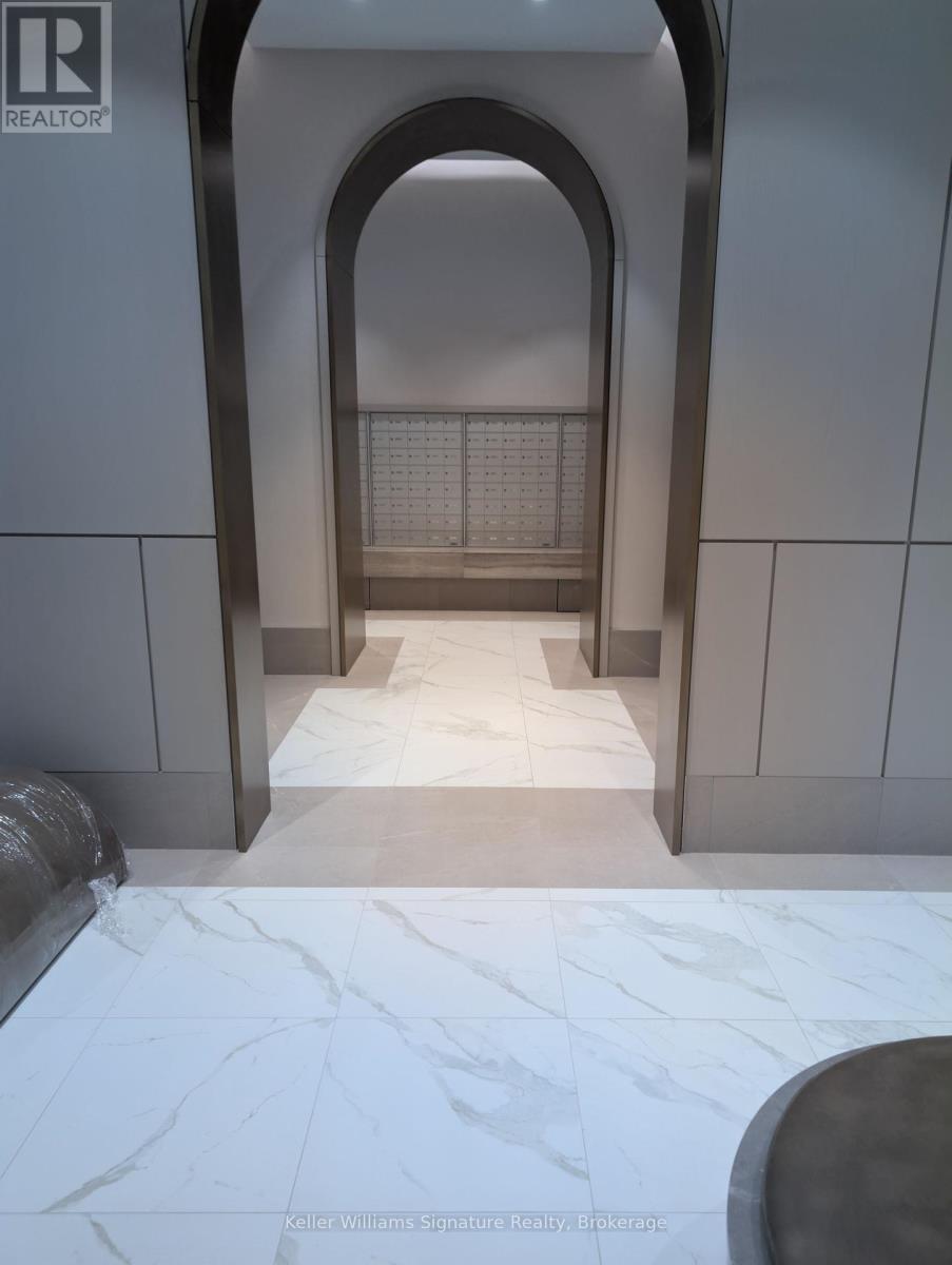 215 - 1415 Dundas Street E, Oakville, Ontario  L6H 8A3 - Photo 3 - W11608320