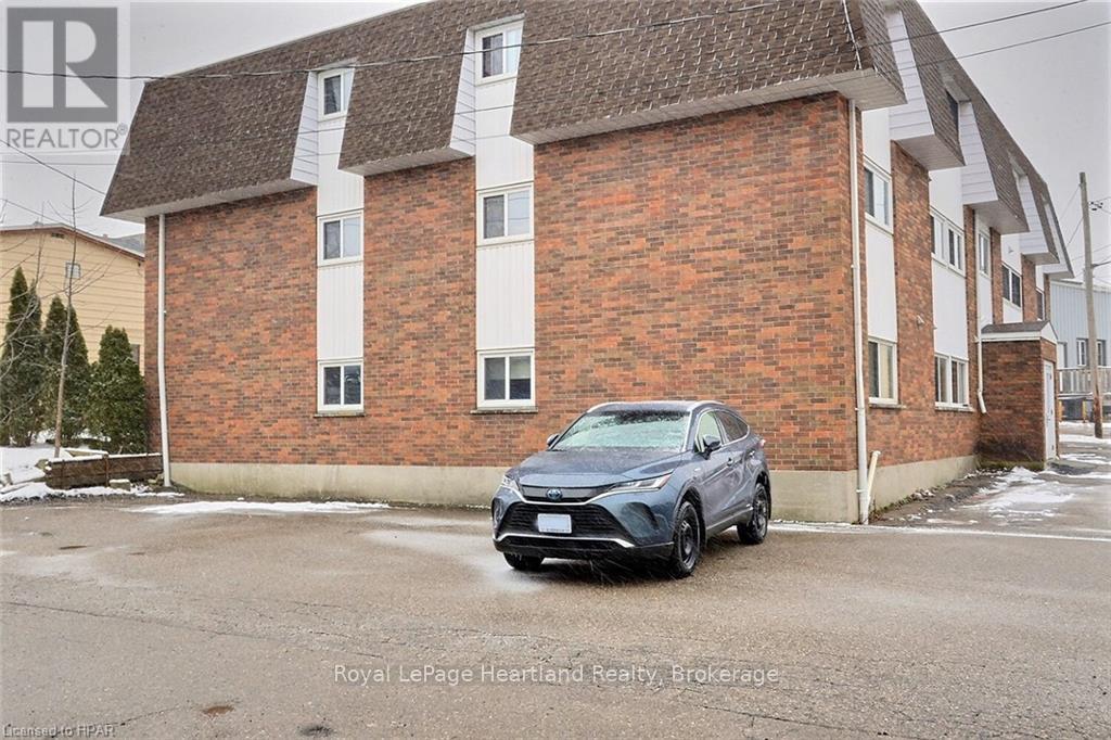 103 - 80 Albert Street, Central Huron, Ontario  N0M 1L0 - Photo 11 - X11893561