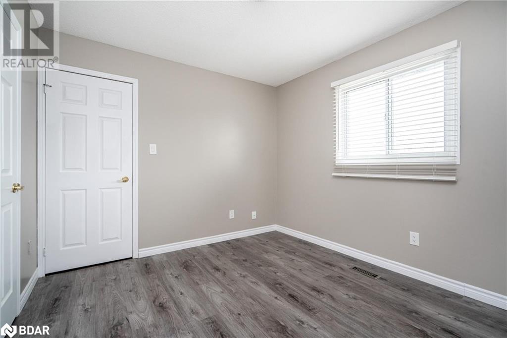 9 Penton Drive, Barrie, Ontario  L4N 7A3 - Photo 13 - 40685375