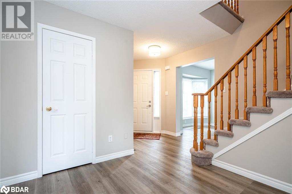 9 Penton Drive, Barrie, Ontario  L4N 7A3 - Photo 3 - 40685375