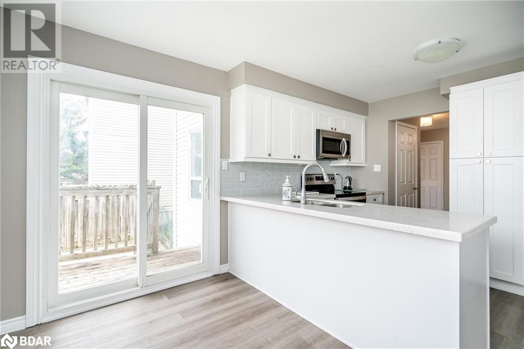 9 Penton Drive, Barrie, Ontario  L4N 7A3 - Photo 7 - 40685375