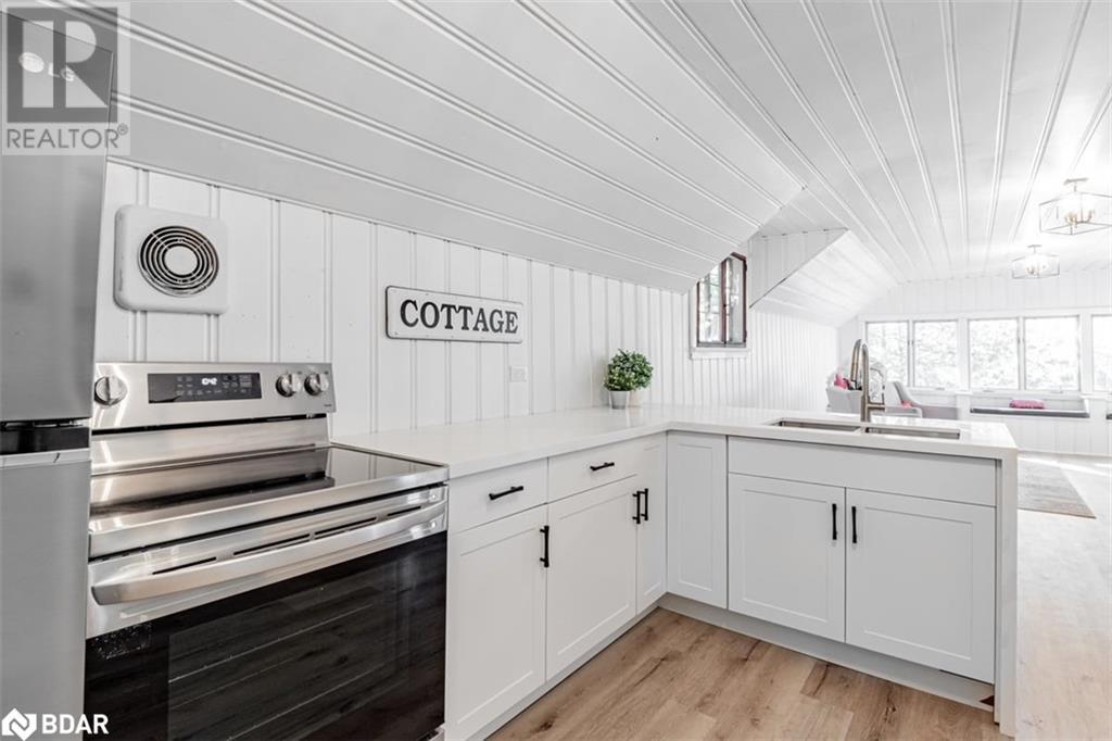 6568 Quarry Point Road, Ramara, Ontario  L0K 1L0 - Photo 18 - 40685185