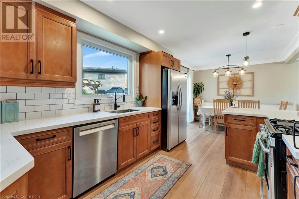 8 Grenoble Road, Hamilton, Ontario  L9C 6K6 - Photo 13 - 40680609