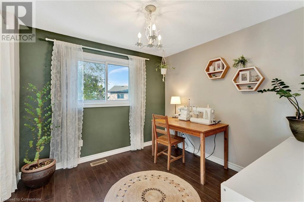 8 Grenoble Road, Hamilton, Ontario  L9C 6K6 - Photo 23 - 40680609