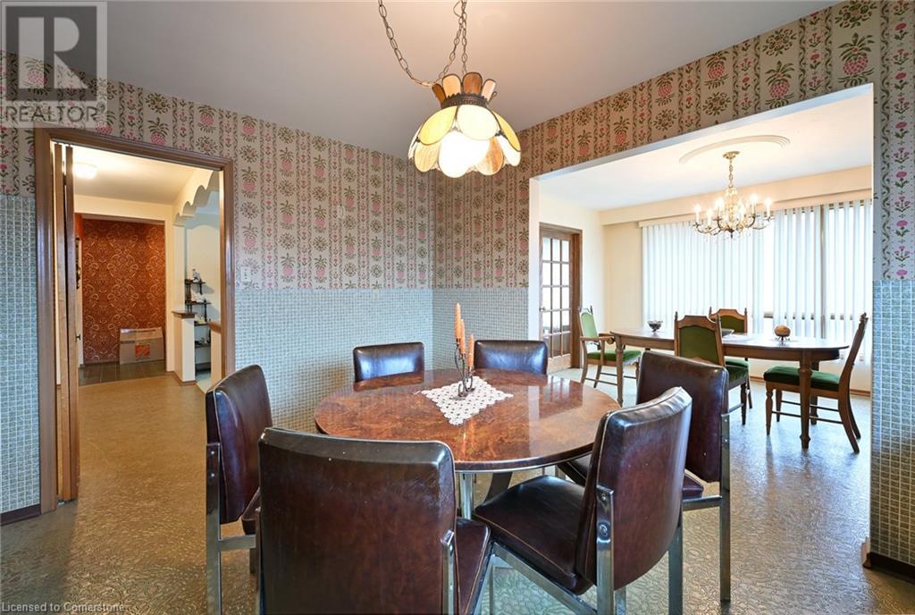 49 Christopher Drive, Hamilton, Ontario  L9B 1G6 - Photo 10 - 40685367