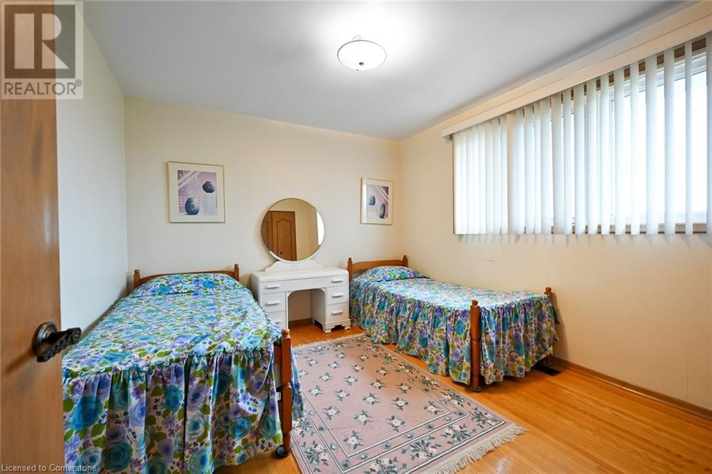 49 Christopher Drive, Hamilton, Ontario  L9B 1G6 - Photo 14 - 40685367