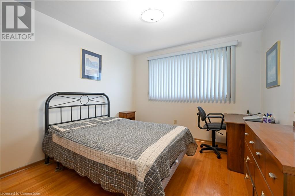 49 Christopher Drive, Hamilton, Ontario  L9B 1G6 - Photo 15 - 40685367