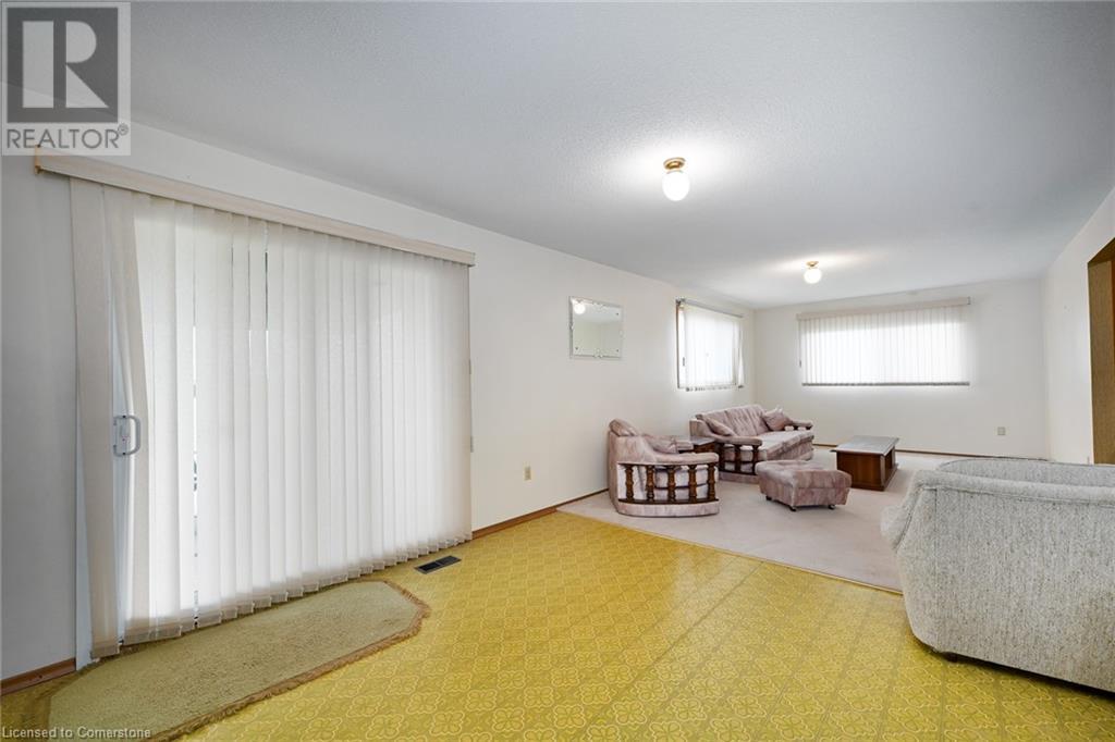 49 Christopher Drive, Hamilton, Ontario  L9B 1G6 - Photo 20 - 40685367